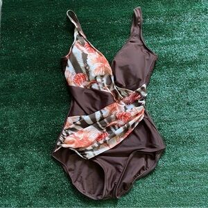 Shape Detector by Carol Wior One Piece Bathing Suit Tummy Control Size 10